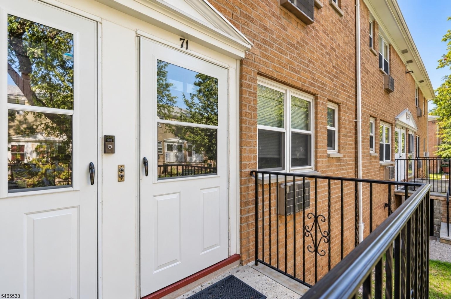 725 Joralemon St Unit 71, Belleville Twp.