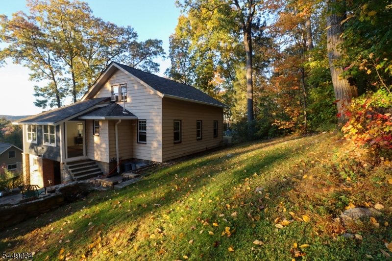 20 Mt Crest Rd, Jefferson Twp.