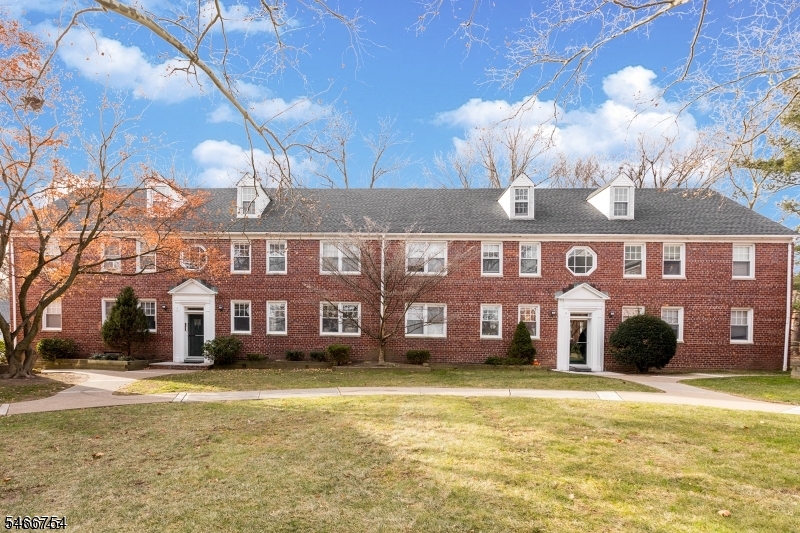 495 Main St Unit D1, Chatham Boro