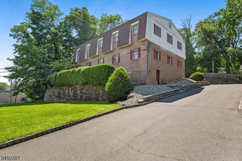 917 Mountain Avenue, Suite 1, Mountainside Boro