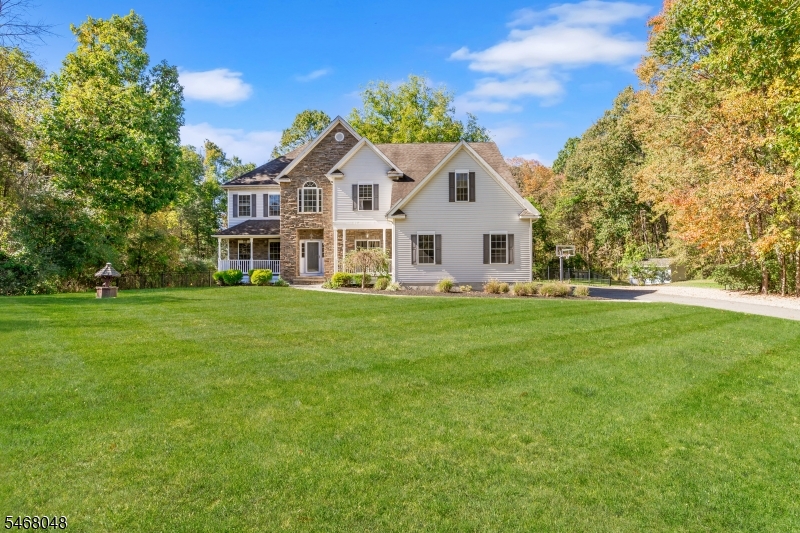4 Cove Hollow Ct, Andover Twp.