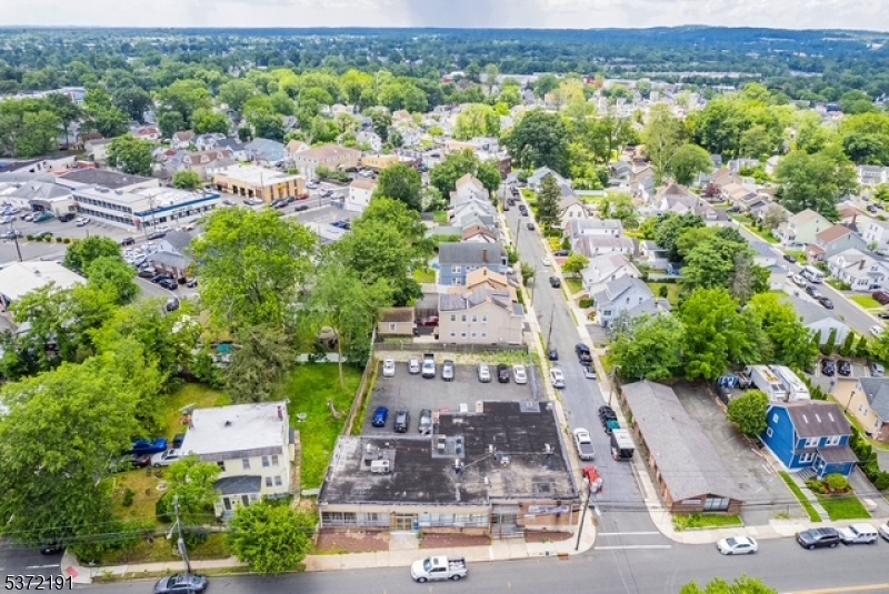 2075 Millburn Ave, Maplewood Twp.