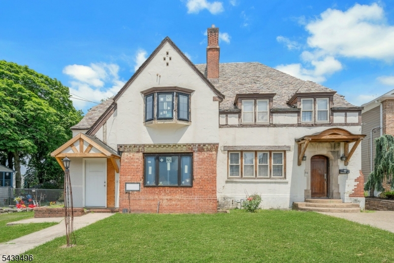 541 Page Ave, Lyndhurst Twp.