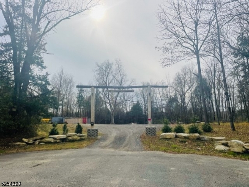 2 Davon Ln, Hardyston Twp.