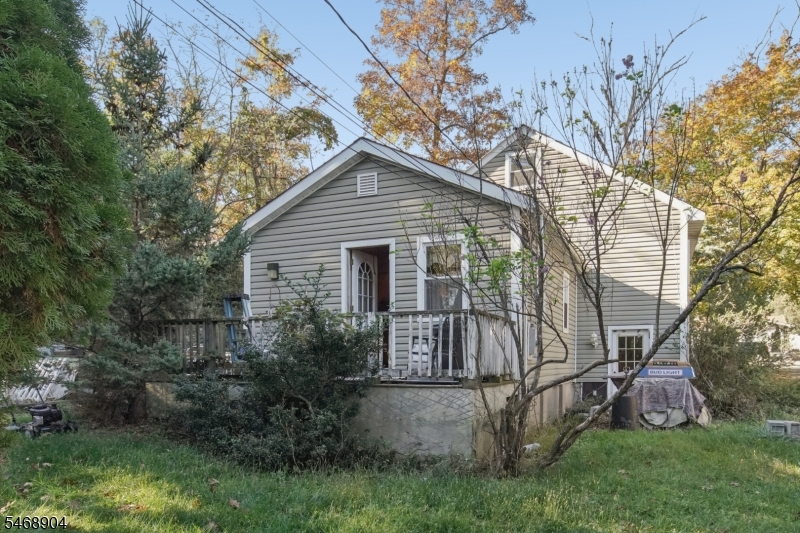 32 Northwestern Trl, Hopatcong Boro