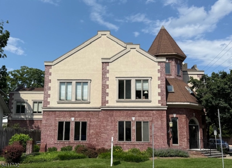 699 Washington St, Hackettstown Town