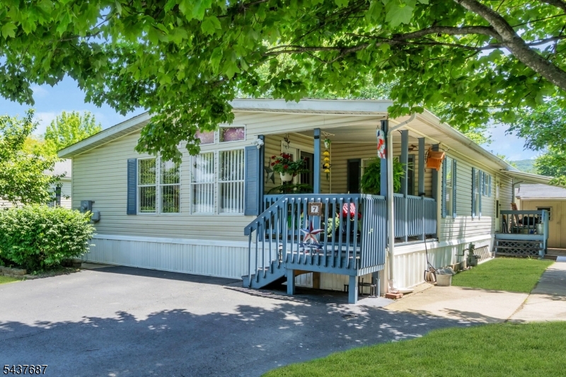 7 POST, White Twp.