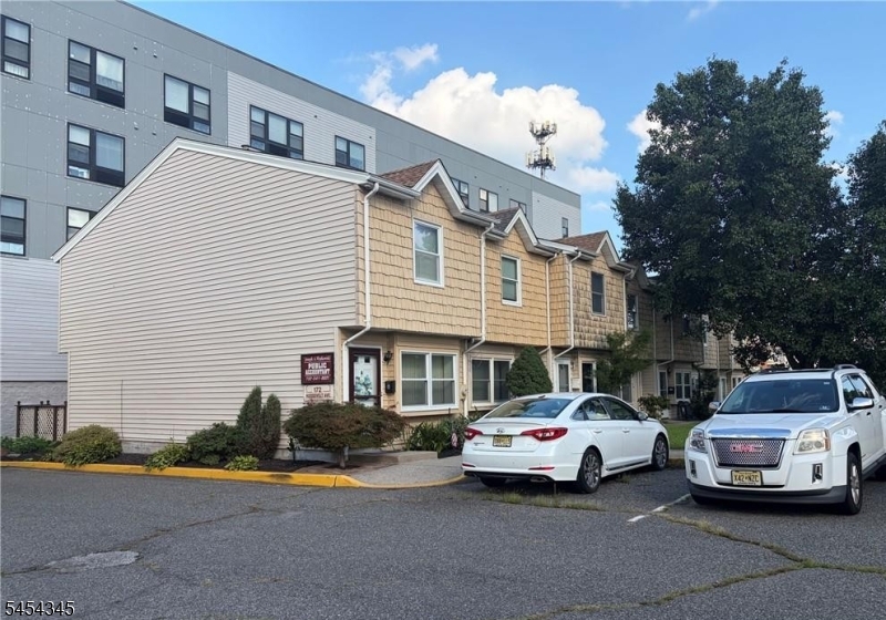 172 Roosevelt Ave F, Carteret Boro