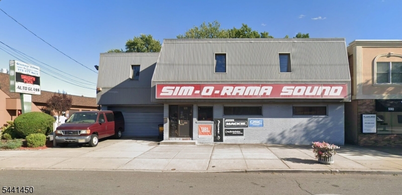 572 Union Blvd, Totowa Boro