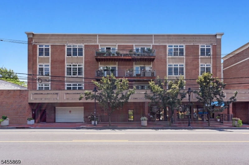 1677 Springfield Ave Unit 2, Maplewood Twp.