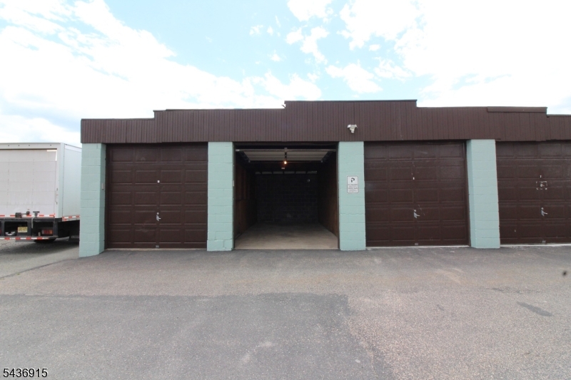 16 Main Street, Flemington Boro