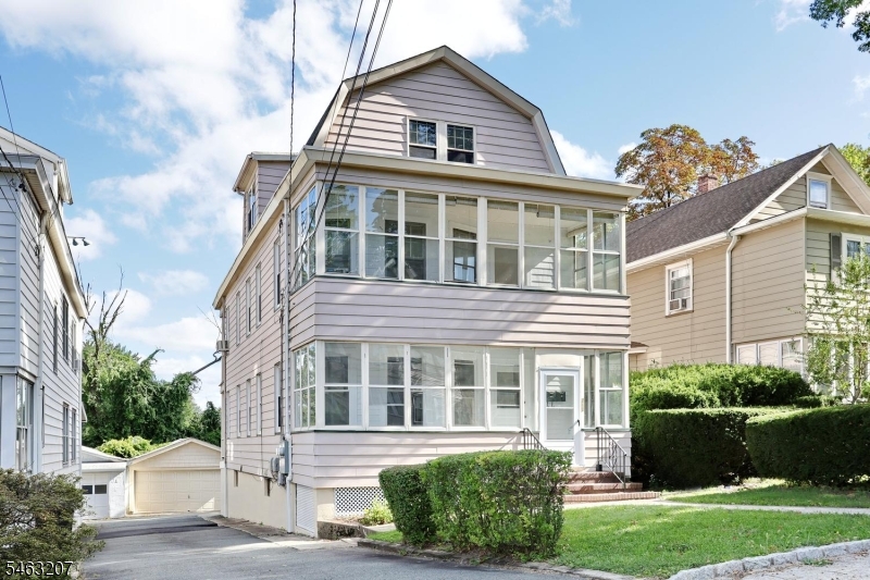 267 Hoover Ave, Bloomfield Twp.
