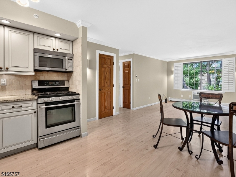 1510 Faulkner Ct, Mahwah Twp.