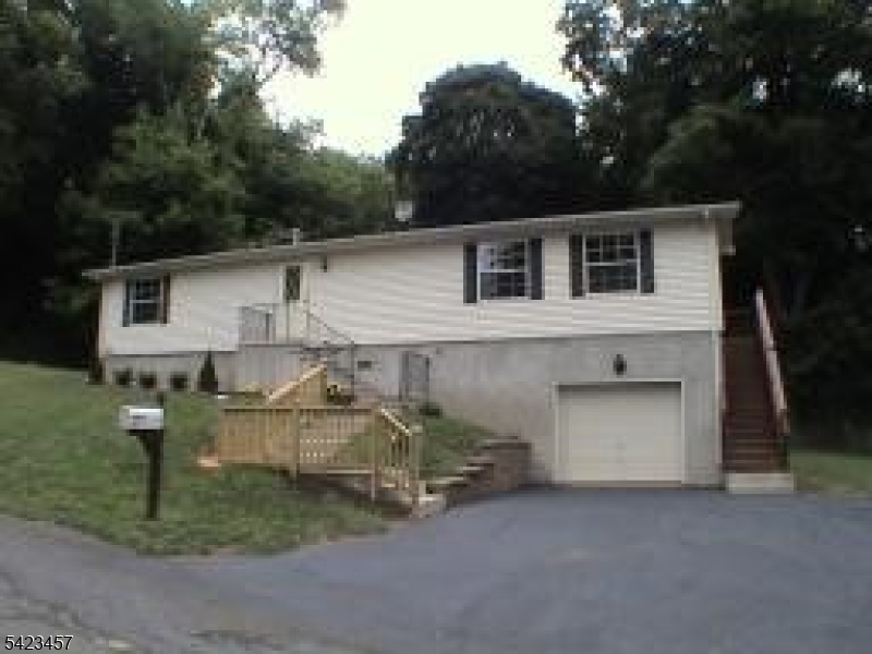 18 Pursel St, Phillipsburg Town