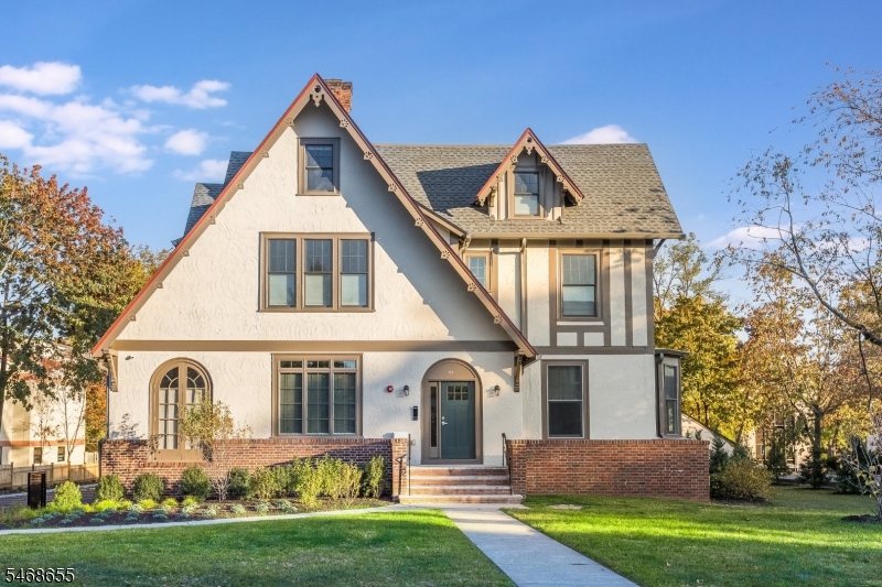 63 Park St Unit 1, Montclair Twp.