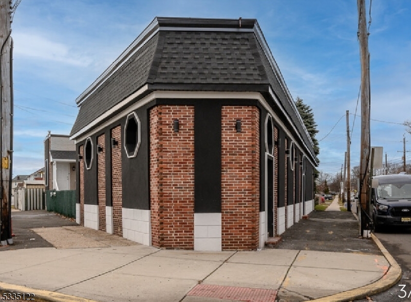 305 N Stiles, Linden City