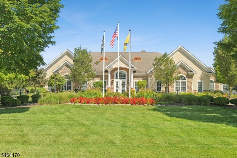 17 Lara Pl, Warren Twp.