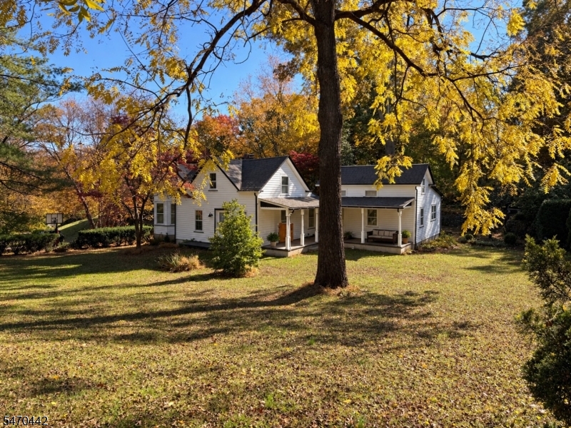 4 Craven Rd, Mountain Lakes Boro