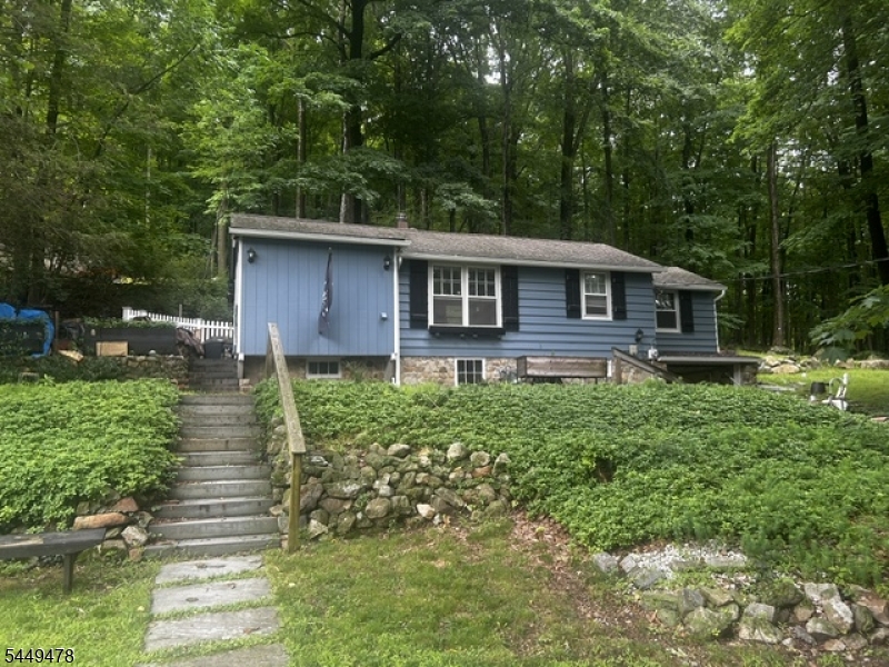 171 Glenside Trl, Byram Twp.