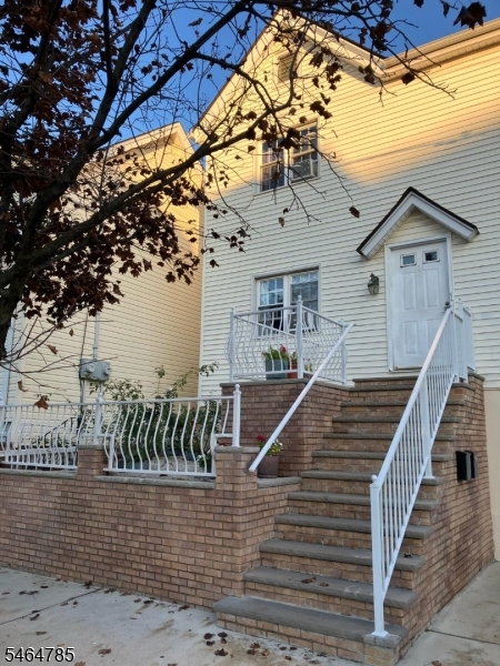 124 Chestnut St Unit 1, Kearny Town