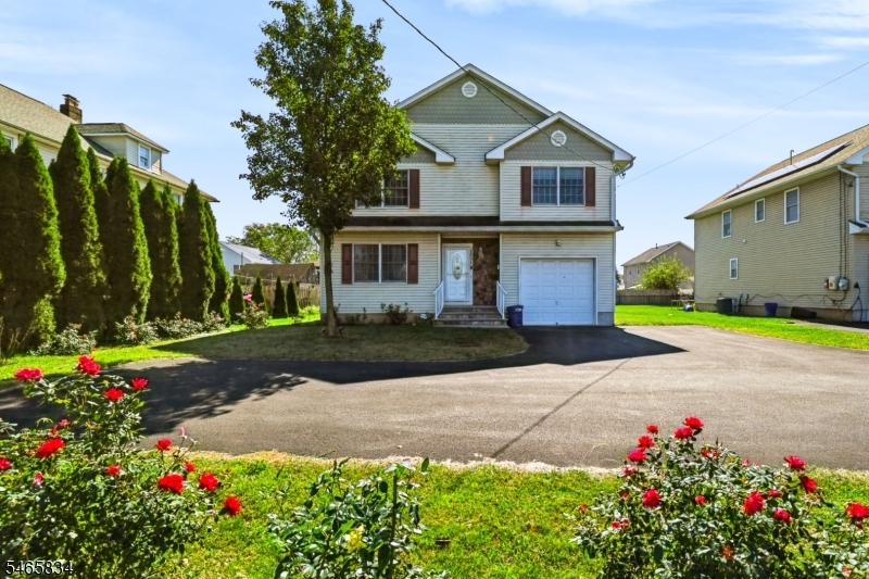 1201 Dukes Pkwy, Manville Boro