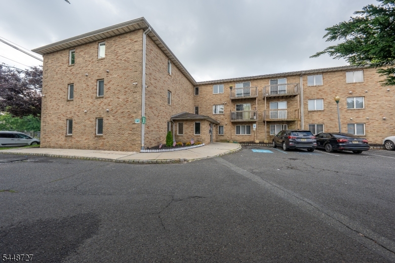 1250 N Broad St Unit A1, Hillside Twp.