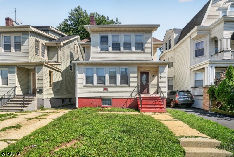 292 N Maple Ave, East Orange City