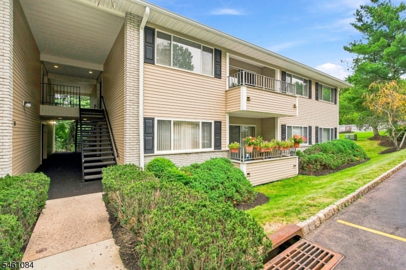 50 WE Lindsley Road Unit 21, Cedar Grove Twp.
