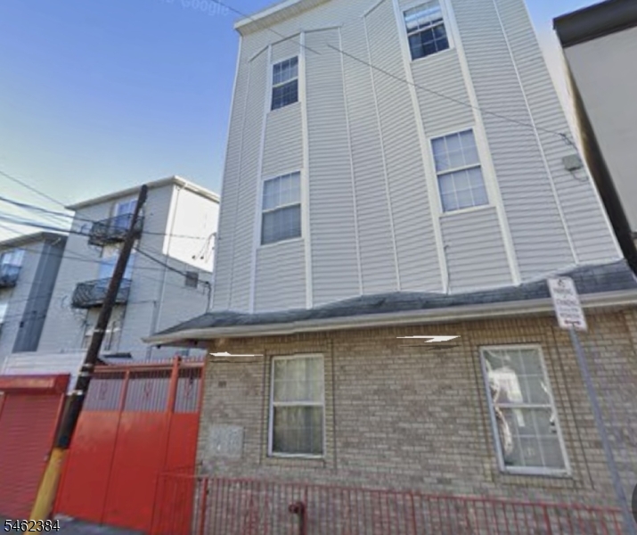 109 Fleming Ave, Newark City