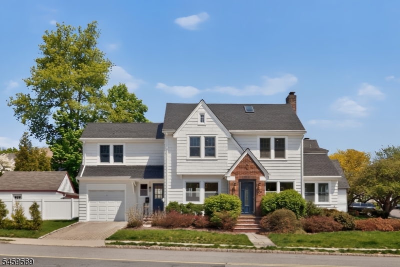 909 Ridgewood Rd, Millburn Twp.