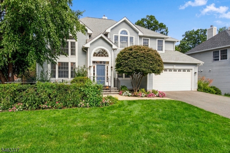 14 Cobble Ln, Bernards Twp.