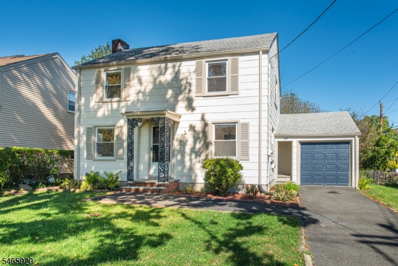 19 Alexander Ave, Bloomfield Twp.