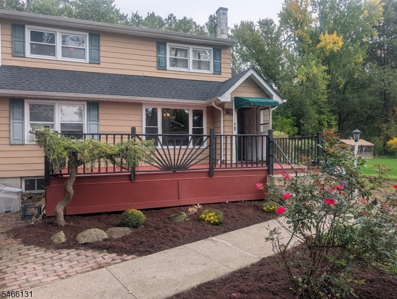 15 N Riverview Ave Unit 1, Knowlton Twp.