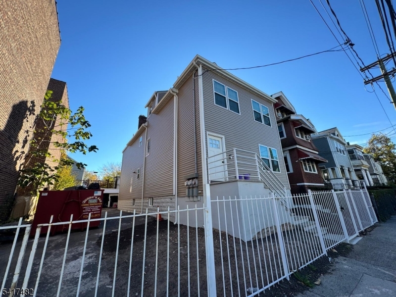 858 S 16Th St, Newark City
