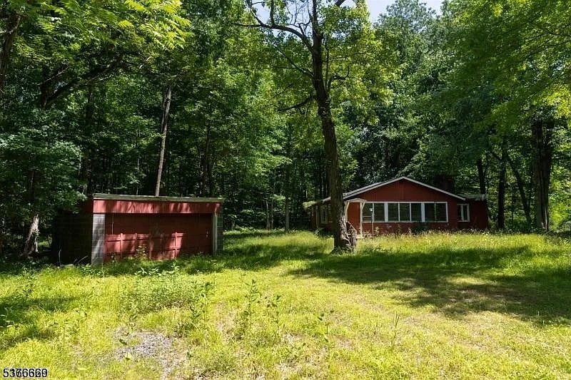 85 Appletree Row, Berkeley Heights Twp.