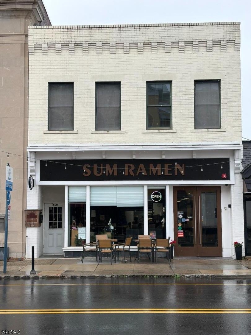 9 Elm St, Westfield Town