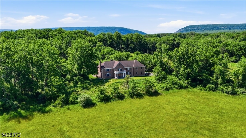 23 Stark Rd, Knowlton Twp.