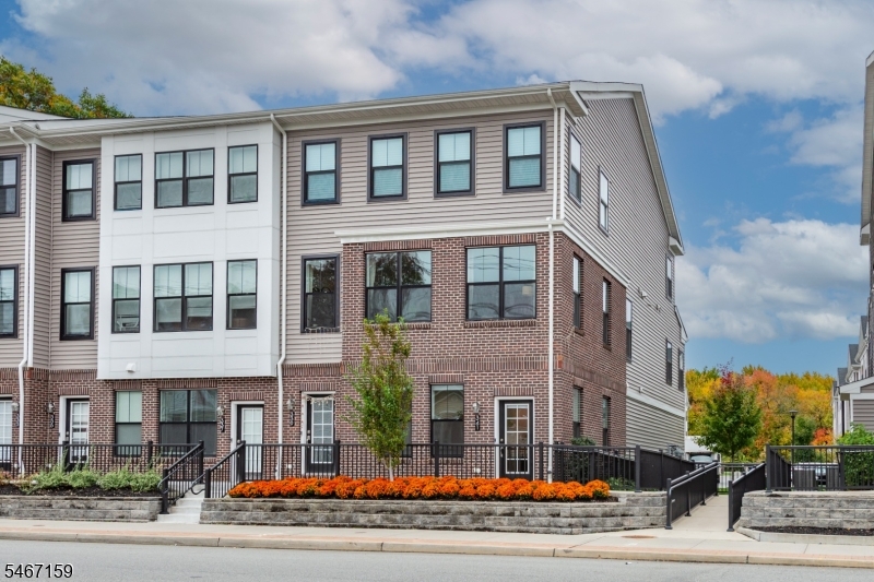 341 Main St, Little Falls Twp.