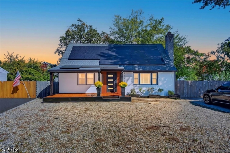 325 Texas Dr, Brick Twp.
