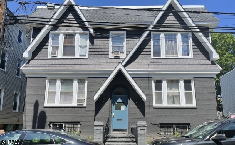 83 Aldine St Unit 2R, Newark City