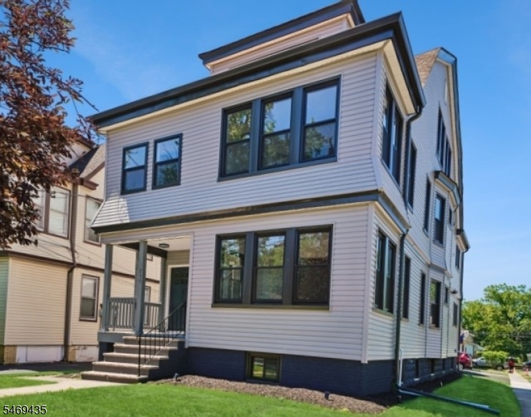 235 Elmwood Avenue, Unit 1 Unit 1, Maplewood Twp.