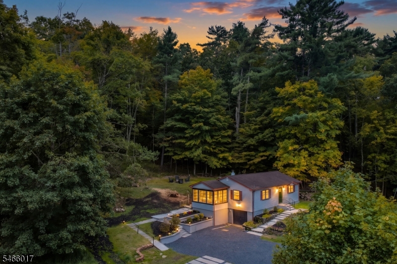188 Clove Rd, Montague Twp.