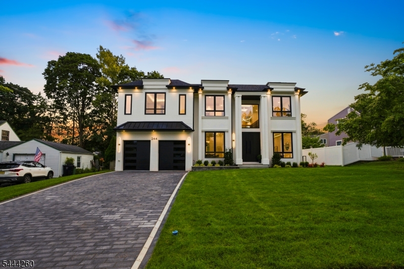 244 Washington Pl, Paramus Boro