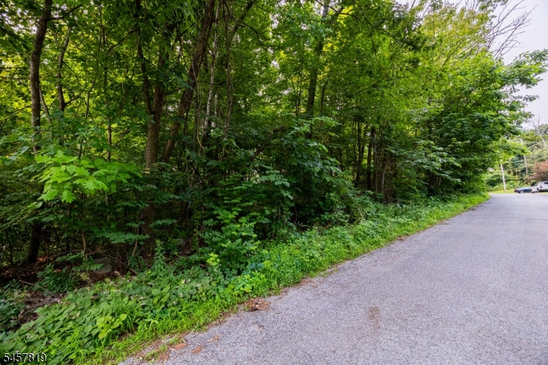 38 Evergreen Trl, Vernon Twp.
