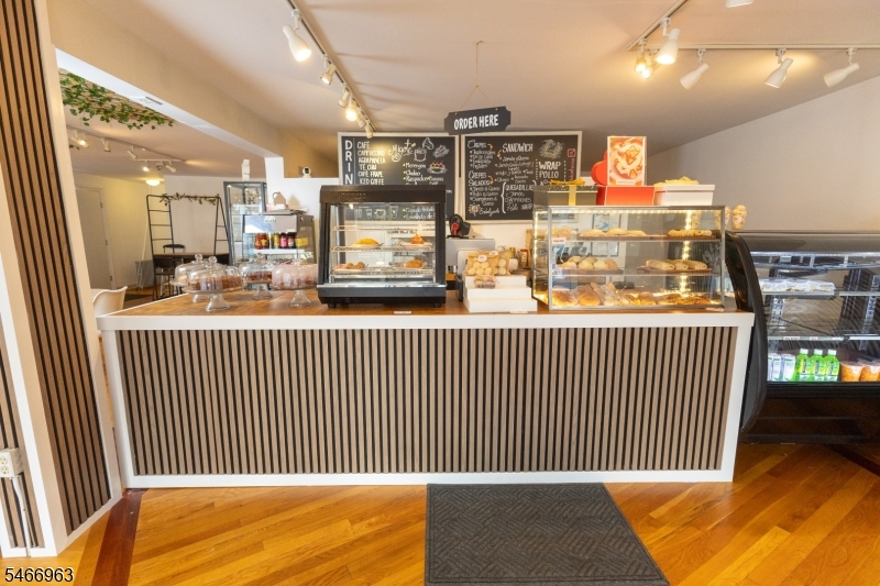 30 Wall St, Rockaway Boro