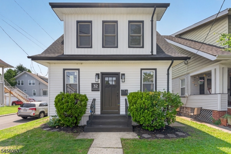 32 Fontaine Ave, Bloomfield Twp.