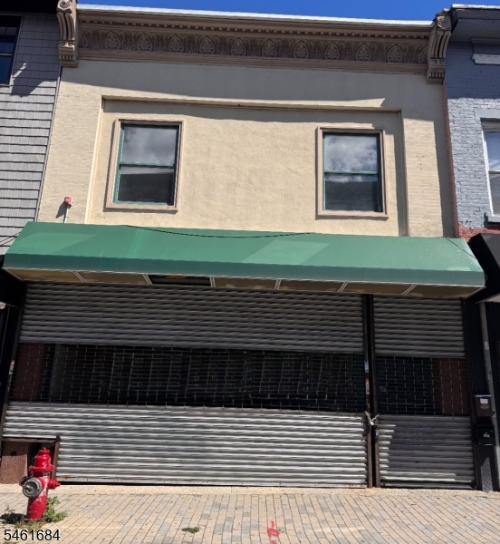 67 Main St, Paterson City
