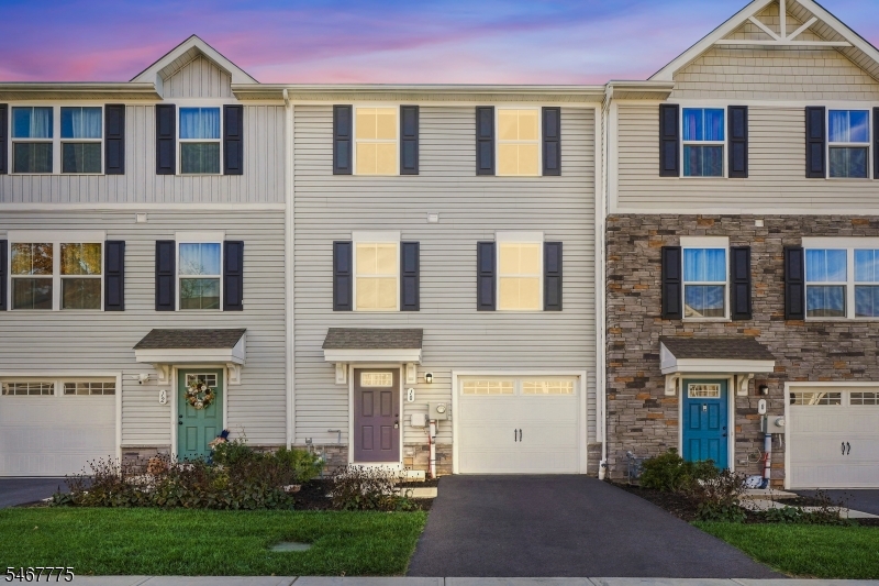 10 Limestone Blvd, Washington Twp.