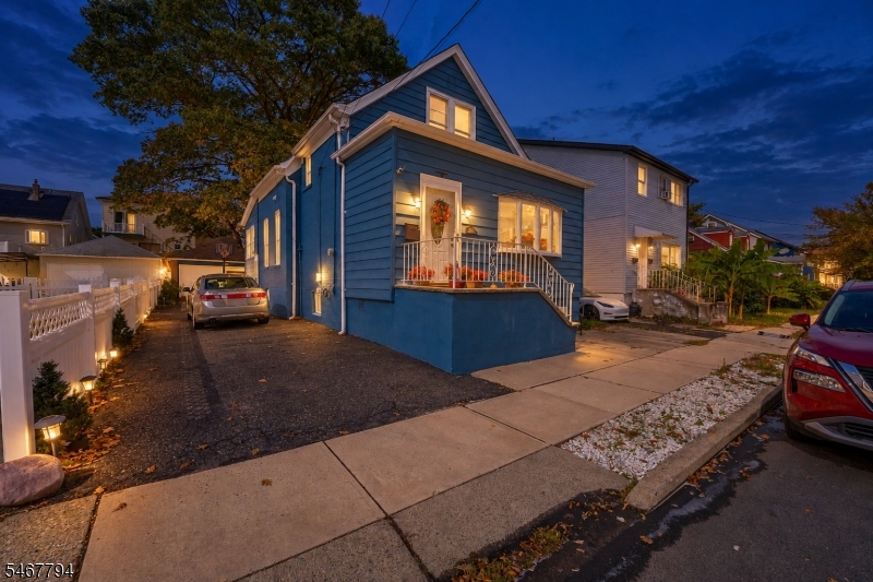 298 Madison Ave, Clifton City