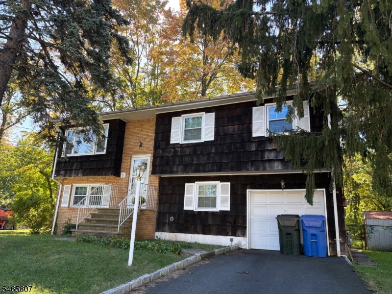 3 Sarno St, Woodbridge Twp.